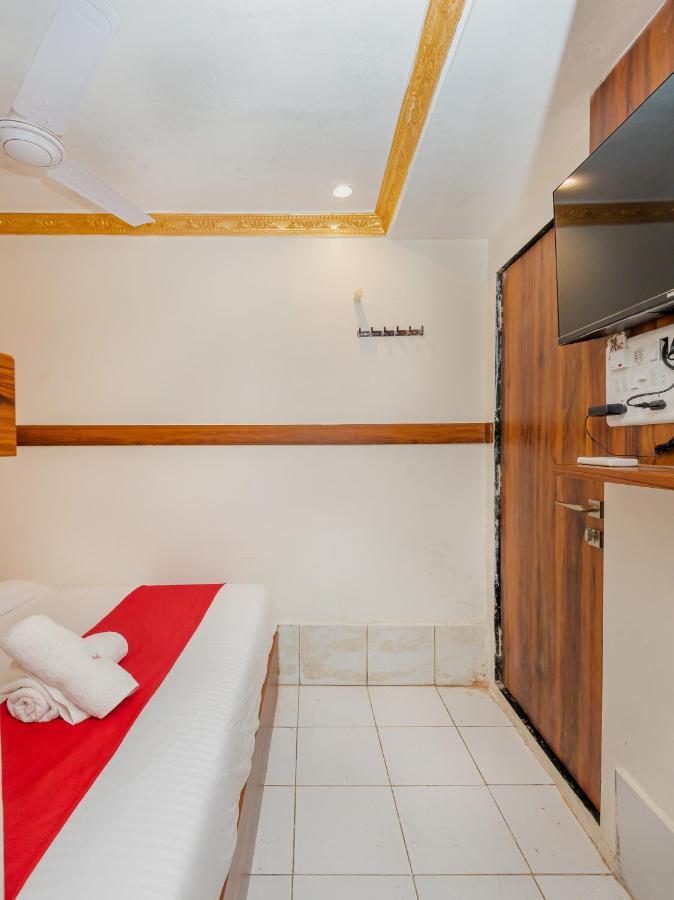 Hotel Kgn Near Cst Railway Station Mumbai And Haj House Mumbai Near Crawford Market Bombay Esterno foto