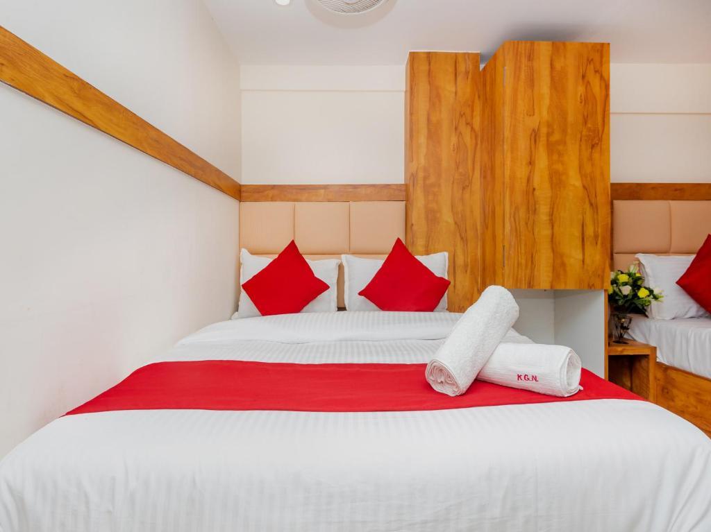 Hotel Kgn Near Cst Railway Station Mumbai And Haj House Mumbai Near Crawford Market Bombay Esterno foto